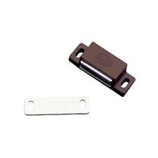 [153-5] RESBALON IMAN CAFE/WG PEQ PLASTICO MOD 5 AMIG